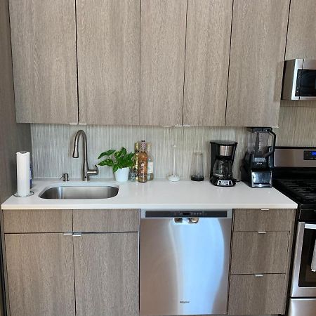 شقة نيو يورك  في Urban Jungle Oasis In Queens! المظهر الخارجي الصورة